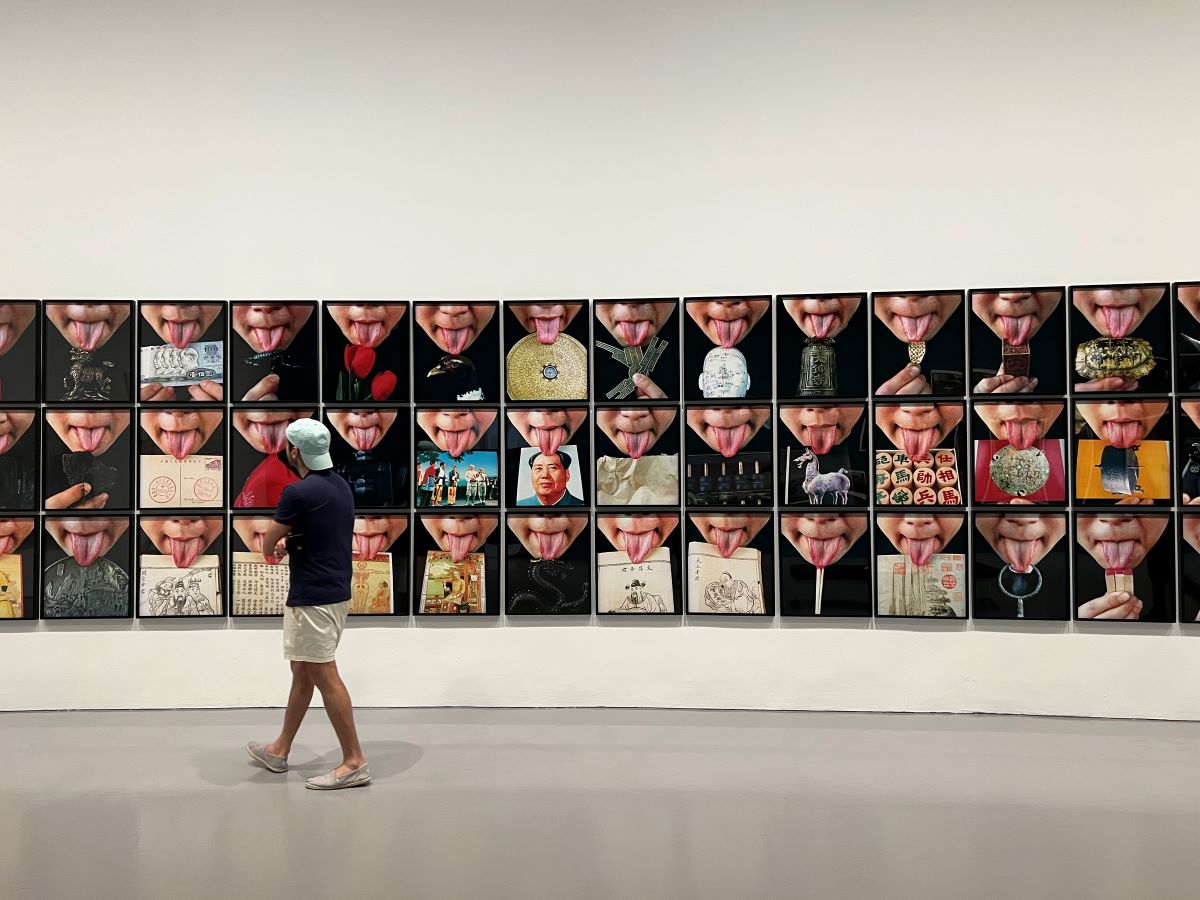 A Window Suddenly Opens: Contemporary Photography in China exhibit. Hirshhorn museum, Washington DC. Credit: Carry on Caro
