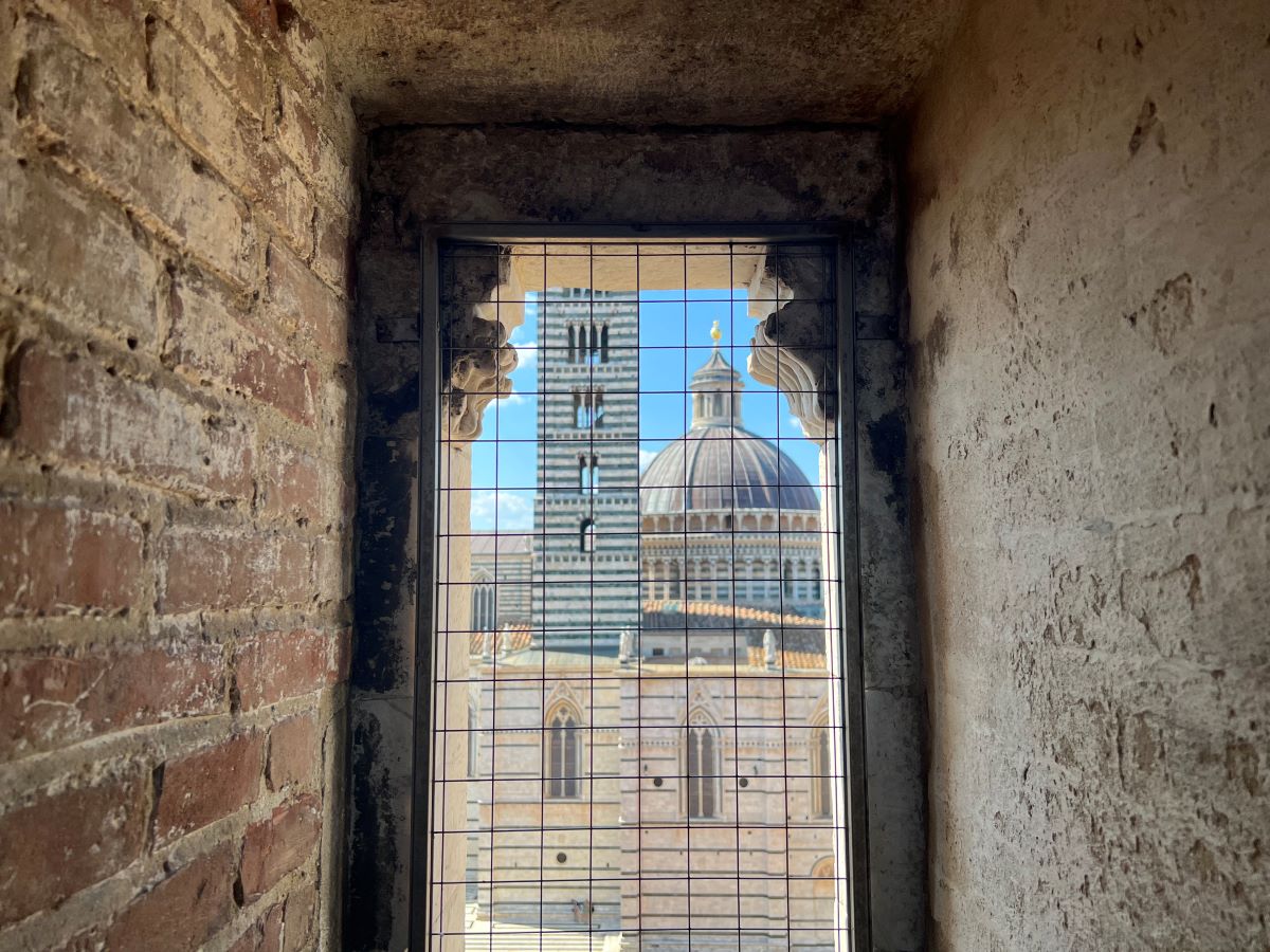 View towards il Duomo. Siena, Italy. Credit: Carry on Caro