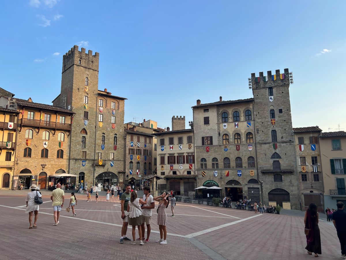 Piazza Grande. Arezzo, Italy. Credit: Carry on Caro