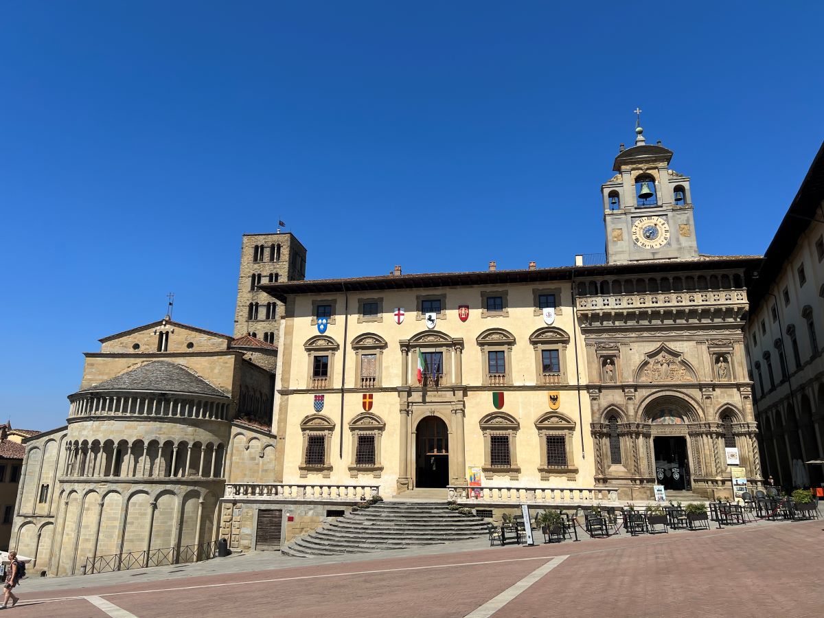Piazza Grande. Arezzo, Italy. Credit: Carry on Caro
