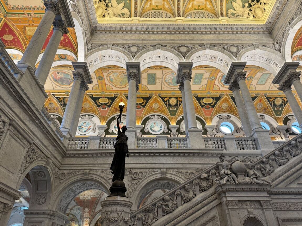 Library of Congress - Great Hall. Washington DC, United States. Credit: Carry on Caro