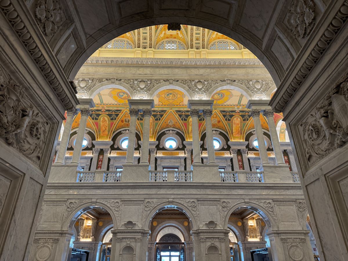 Library of Congress - Great Hall. Washington DC, United States. Credit: Carry on Caro