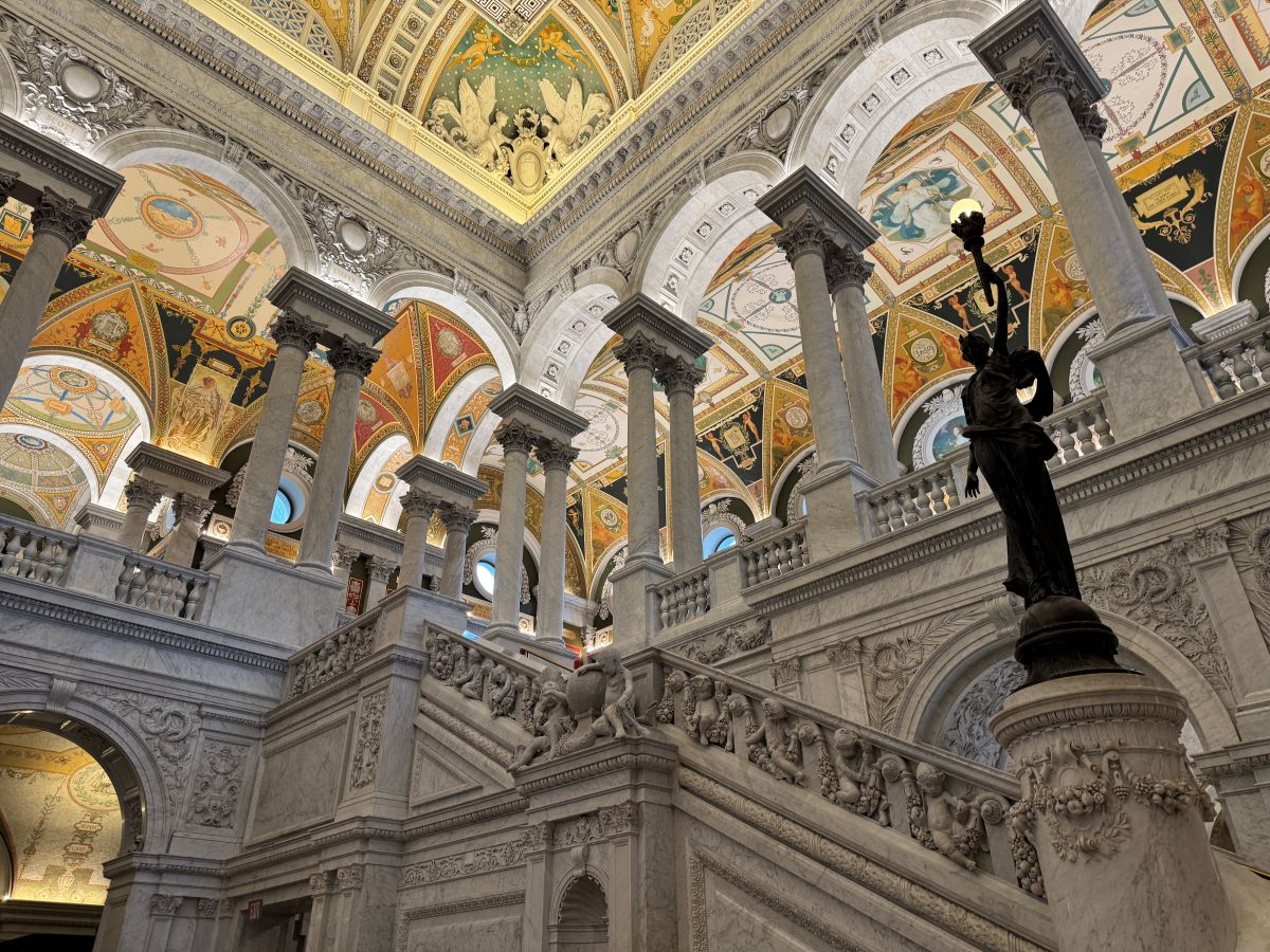Library of Congress - Great Hall. Washington DC, United States. Credit: Carry on Caro